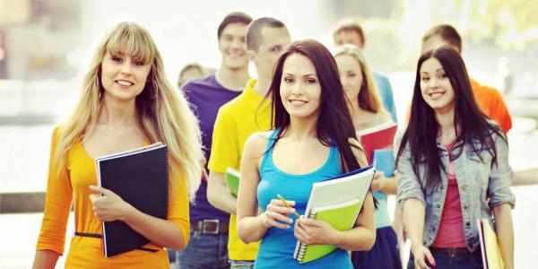 <b>小学/初中/高中/大学，什么阶段去美国留学最好</b>